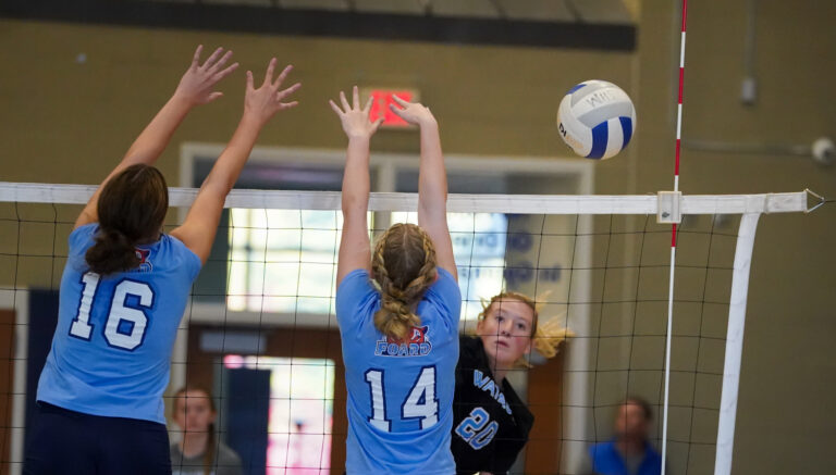 Made to order: Pioneer VB defeats 3A power Foard in thriller, 3-1