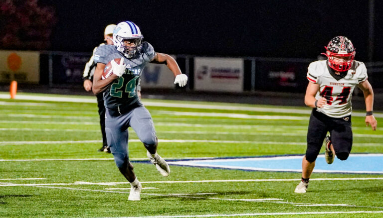 Watauga capitalizes against shorthanded Hibriten, 55-7