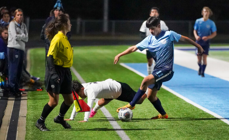 Pioneers outlast Panthers, 1-0