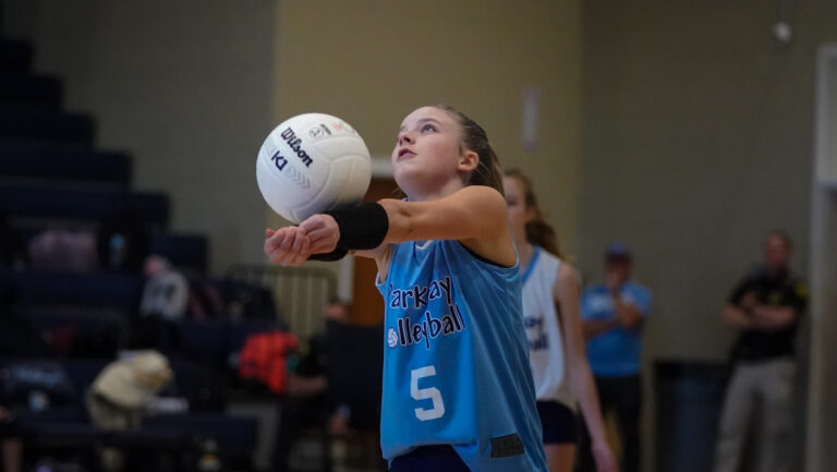 Round 1 of MS Volleyball in the books, top seeds sweep — but not without uncertainty