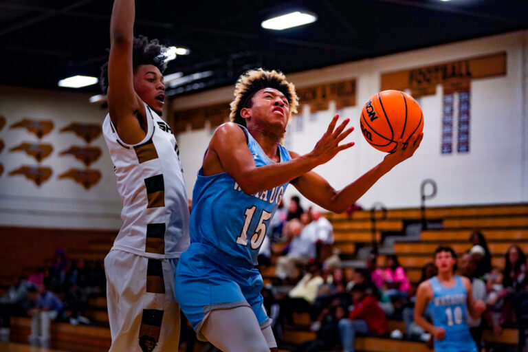 Pioneer men come back from 21-point deficit to win, 67-59; Women’s rally falls just short, 39-36
