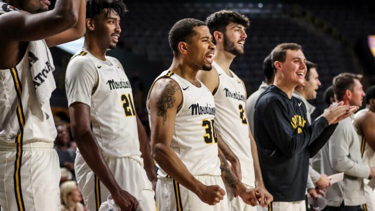 Mountaineers rally to beat ETSU on the road for the first time since 2005, 74-70