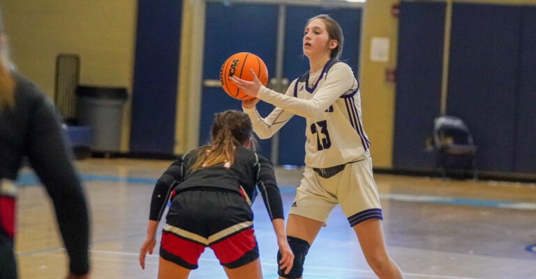 Huskies thump Central Davidson to open High Country Holiday Classic, 56-35