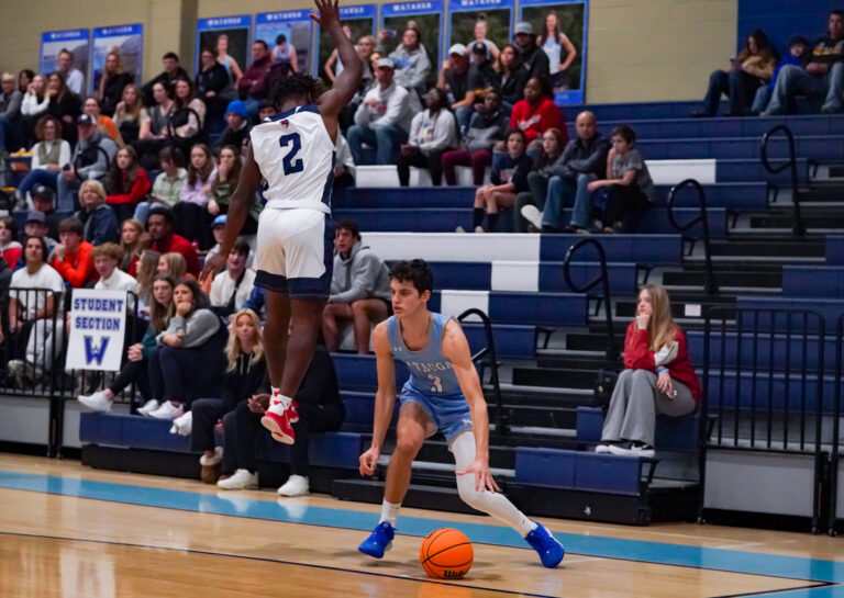 Apex Friendship overcomes early deficit to edge Watauga in ‘Classic’ championship game, 64-62
