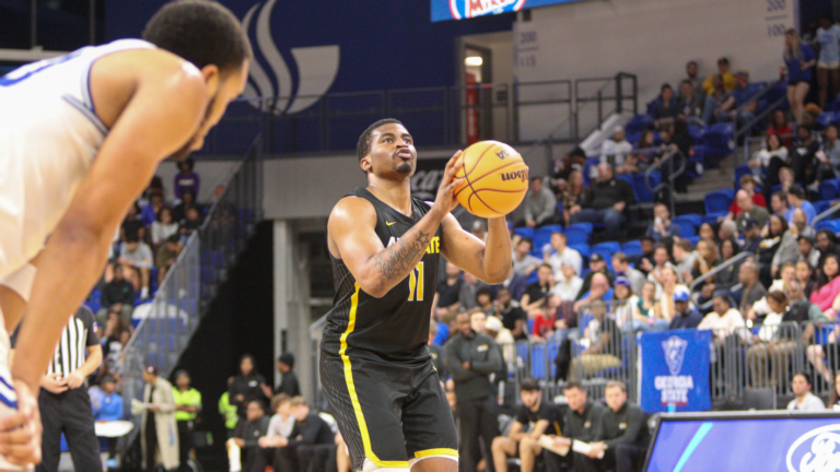 Mantis, Huntley lead Mountaineers past Georgia State, 78-52