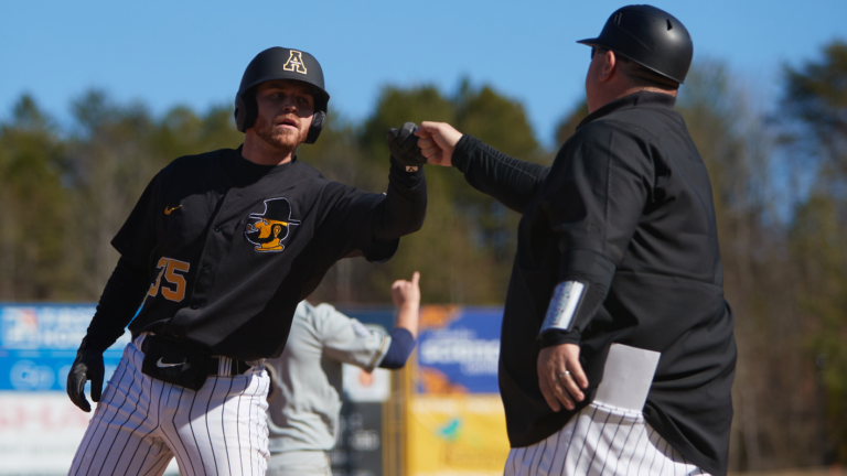 With 9-run 6th inning, App State dumps High Point, 16-7