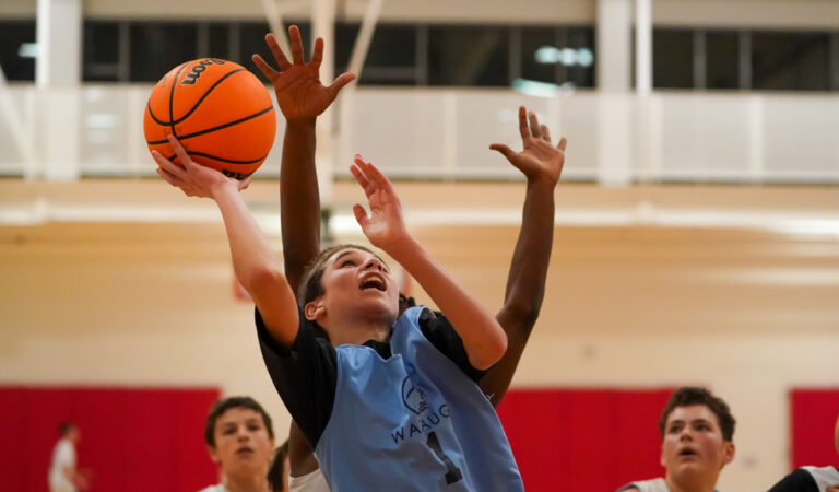 Cutlip Golf Design rallies to win boys Rec Center semifinal, 41-40