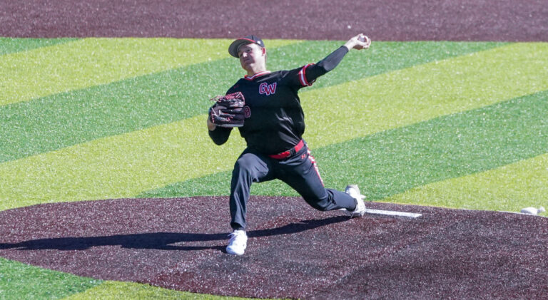 Another slugfest, but Mountaineers bitten by Bulldogs, 19-6