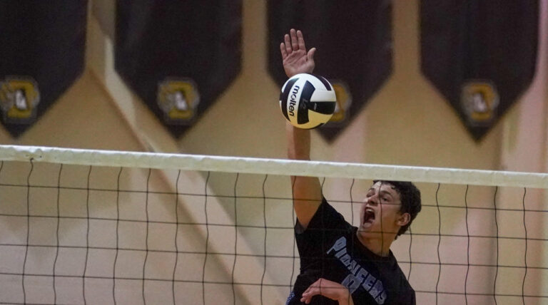 Watauga MVOL in sweeps past Draghn, North Henderson to capture conference title