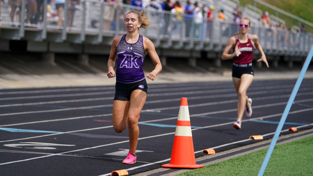 Burroughs captures 4A West Regional title in Women's Pole Vault - High ...