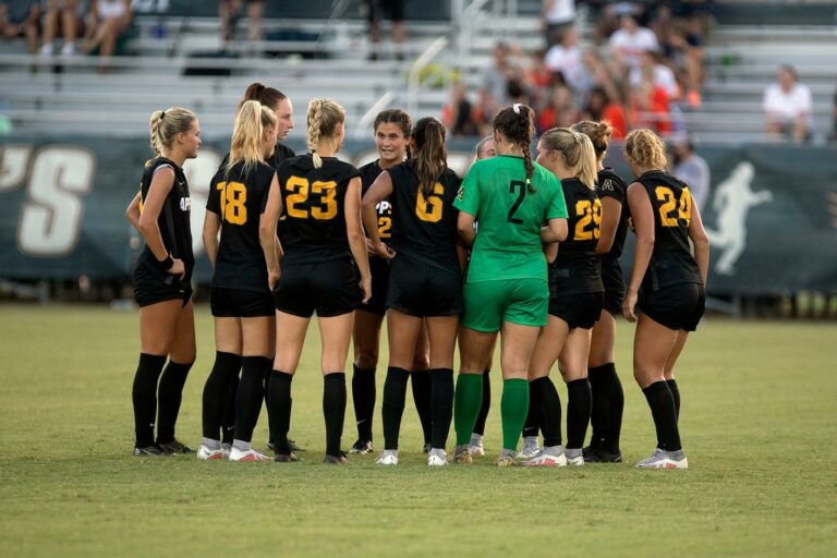Mountaineers soar past Skyhawks, 2-0