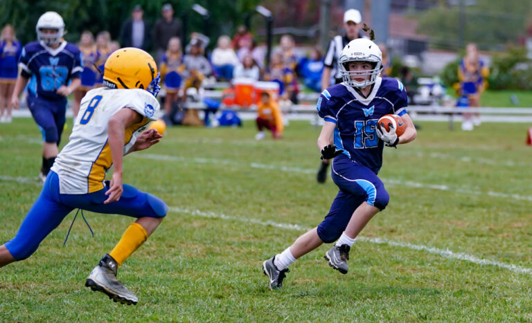 Wolverines run by Granite Falls, 29-0