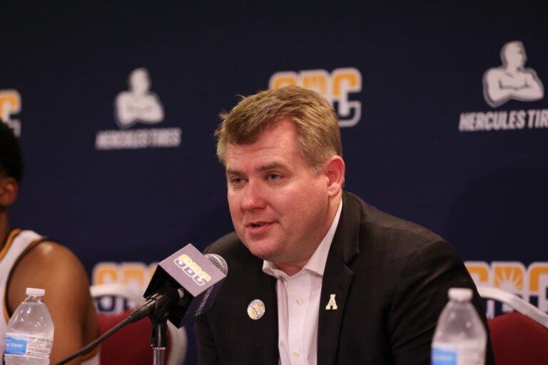 Mountaineers survive OT thriller over Georgia Southern, 85-80