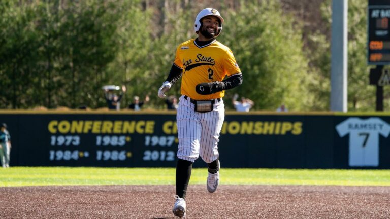 Moronta’s grand slam and 6 RBIs power App State to Game 3 win over Georgia State, 13-9