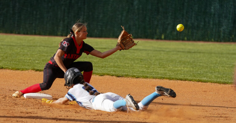 Pioneers double up on Hibriten in Round 1 of NWC softball tourney with 4-1 win.