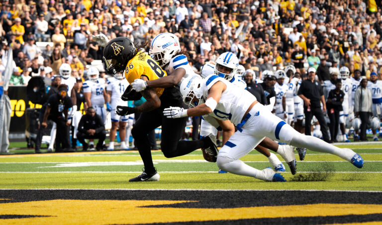 Mountaineers rock the High Country with 33-26 win over Georgia State