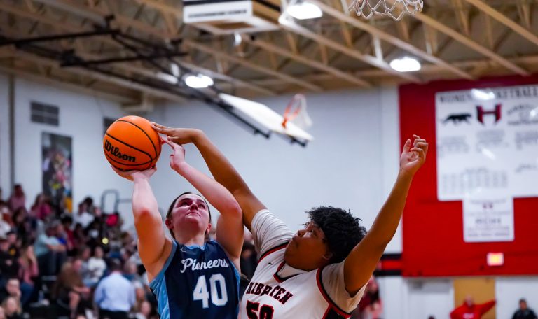 Sears & Co. hold off Hibriten, 57-45