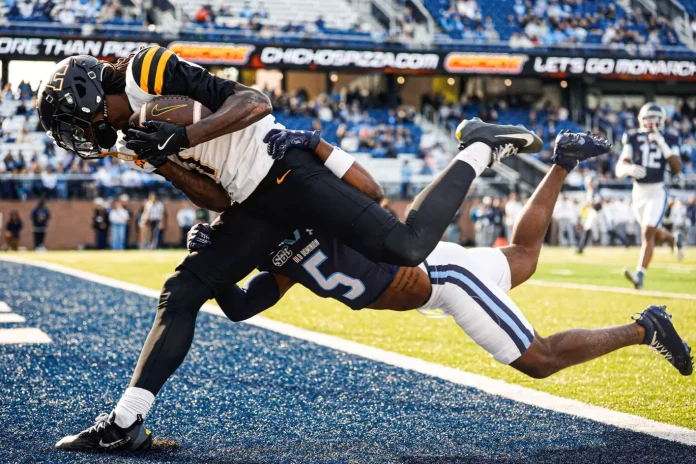 Photog Taylor Newton - App vs. ODU